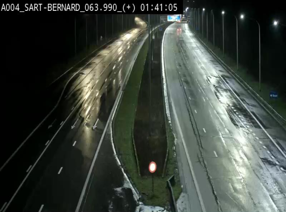 Webcam sur l'E411 à hauteur de la jonction avec la N4 à la sortie de Namur. Vue orientée vers Luxembourg