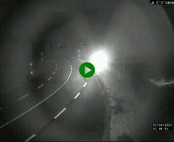 Webcam au carrefour de la croisade, à la jonction entre la N22 et la N320, avant le poste de douane franco-andorrane. Webcam à 1790 mètres d'altitude