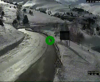 Webcam au carrefour de la croisade, à la jonction entre la N22 et la N320, avant le poste de douane franco-andorrane. Webcam à 1790 mètres d'altitude