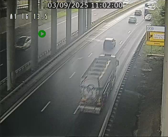 Traffic live webcam Luxembourg Senningen - A1 direction Luxembourg - BK 13.5