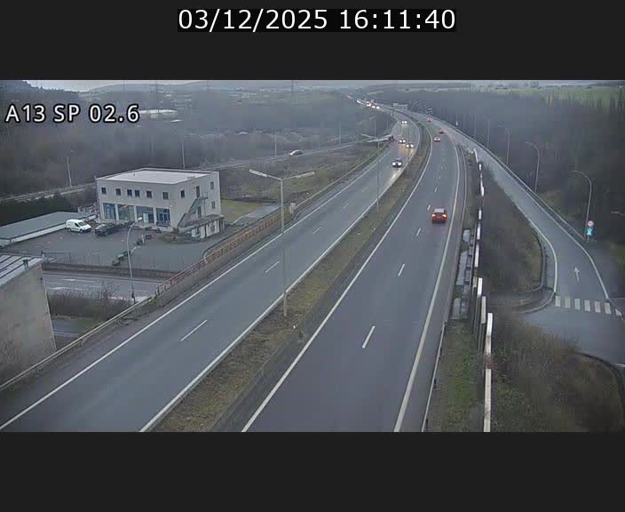 Traffic live webcam Luxembourg Sanem - A13 direction Pétange - BK 2.6