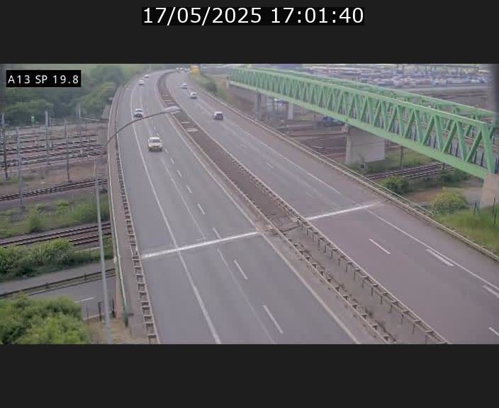 Traffic live webcam Luxembourg Croix de Bettembourg - A13 direction Esch-sur-Alzette - BK 19.8