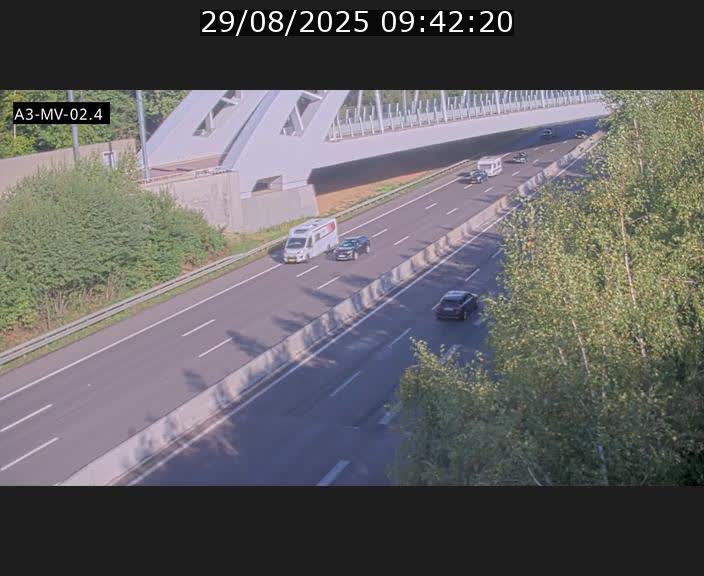 Webcam autoroute de la France (A3) au Luxembourg à Fentange, à proximité de la Croix de Gasperich. Vue orientée vers la Cloche d'Or