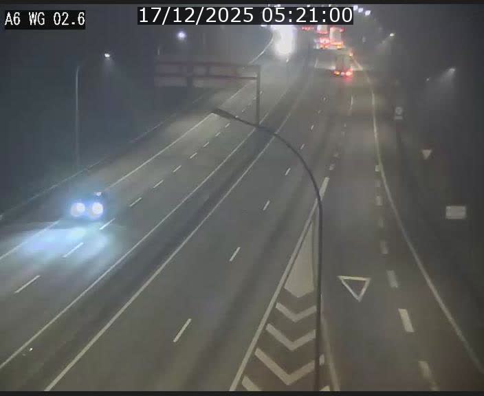 Traffic live webcam Luxembourg Croix de Cessange - A6 - BK 2.6 - direction France/Allemagne