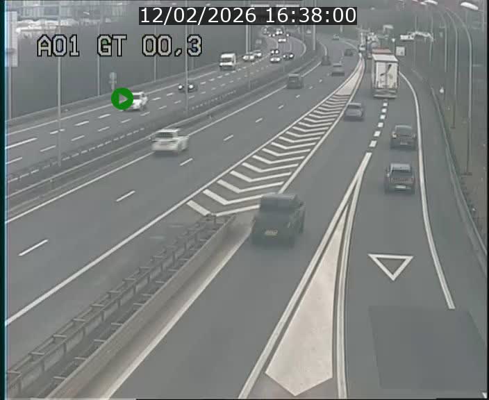 Traffic live webcam Luxembourg Croix de Gasperich - A1 direction Kirchberg - BK 0.3