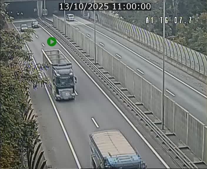 Traffic live webcam Luxembourg Kirchberg - A1 direction Luxembourg-ville - BK 7.7