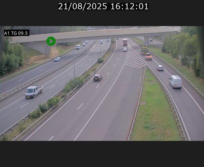 Traffic live webcam Luxembourg Jonction Grünewald - A1 direction Luxembourg-ville - BK 9.5