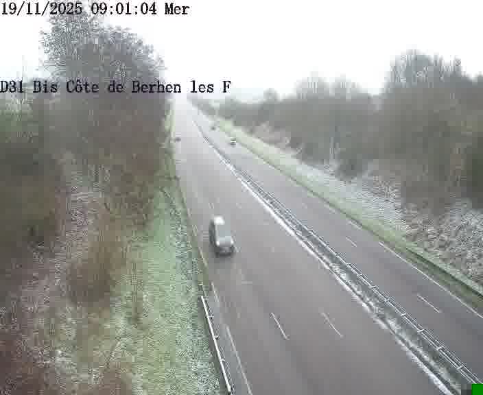 Webcam de surveillance sur D31bis (France) à Behren-lès-Forbach, cadrée vers Sarreguemines, proposant une information routière utile aux déplacements quotidiens.