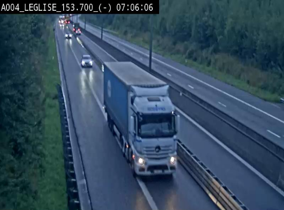 Webcam autoroute A4 (E411-E25) à Léglise, avant la jonction avec la N40. Vue orientée vers Bruxelles