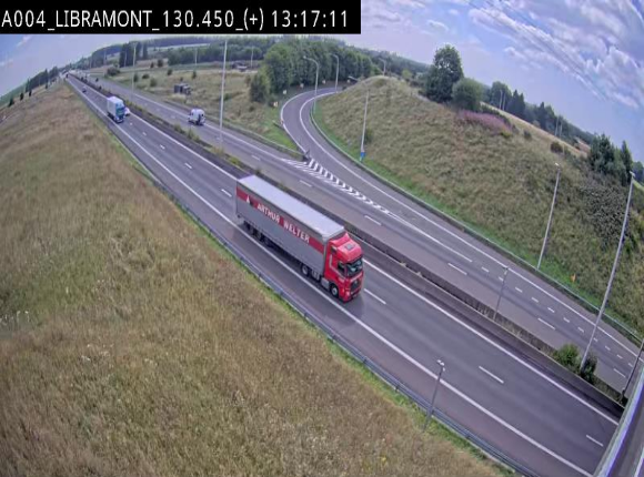 Webcam à Libramont sur l'E411 à la jonction avec la N89 menant vers Bouillon et la France. Vue orientée vers Arlon