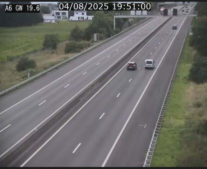 Traffic live webcam Luxembourg - Steinfort - A6 - BK 19.6 - direction Belgique