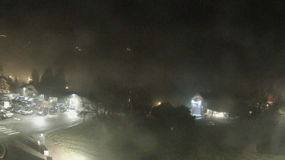 Webcam au niveau de la mairie du village du Bourg d'Oisans, aux pieds de l'Alpe d'Huez et aux portes du parc des Écrins