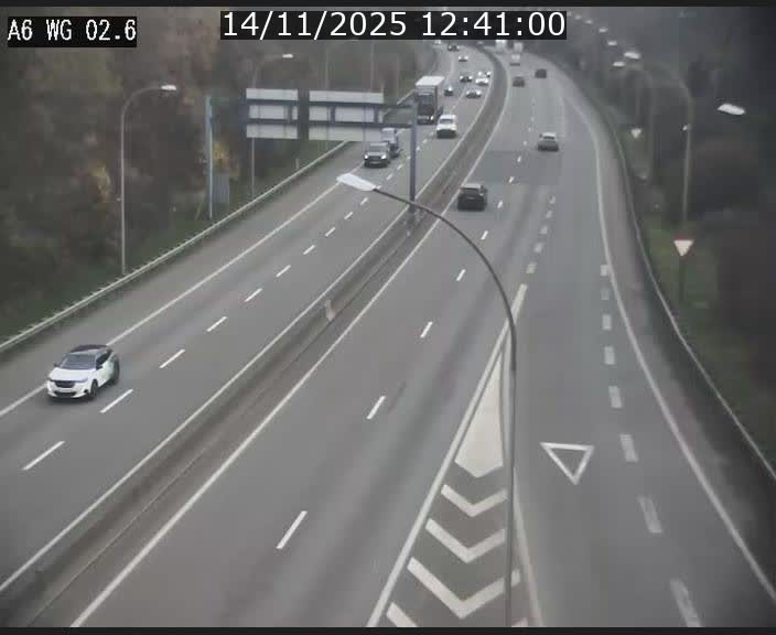 Traffic live webcam Luxembourg Croix de Cessange - A6 - BK 2.6 - direction France/Allemagne