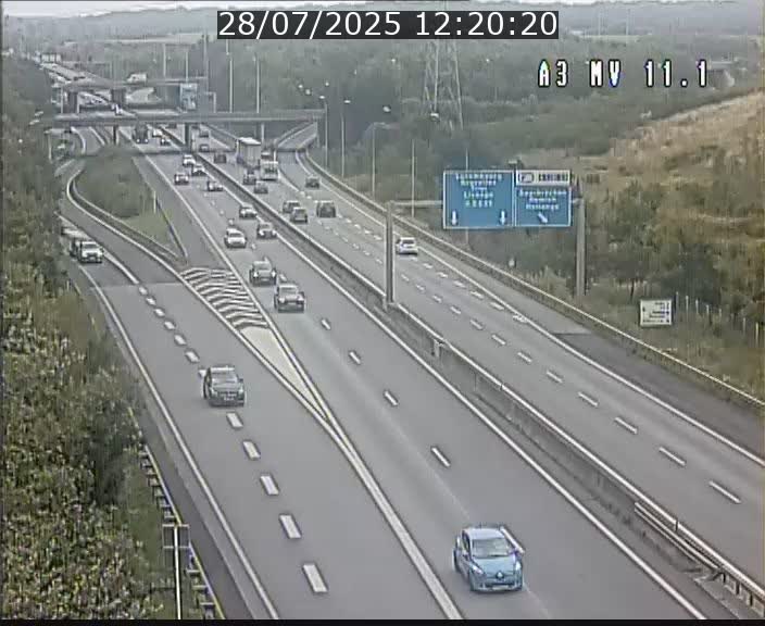 Traffic live webcam Luxembourg Croix de Bettembourg A3 - BK 11.1 - direction Luxembourg-ville