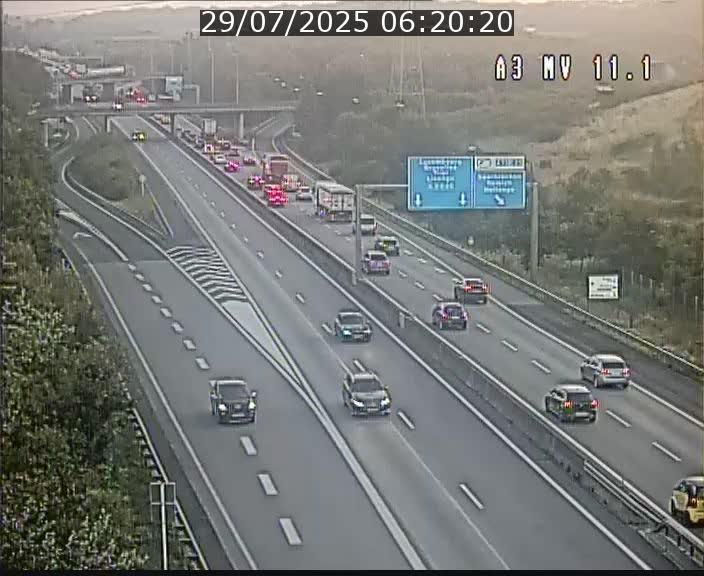 Traffic live webcam Luxembourg Croix de Bettembourg A3 - BK 11.1 - direction Luxembourg-ville