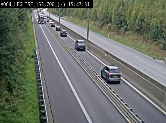 Webcam autoroute A4 (E411-E25) à Léglise, avant la jonction avec la N40. Vue orientée vers Bruxelles
