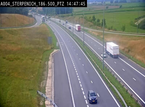 Webcam E411 à Sterpenich en Belgique près de la frontière du Luxembourg. Vue orientée vers Bruxelles