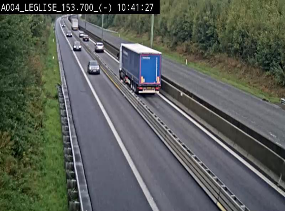 Webcam autoroute A4 (E411-E25) à Léglise, avant la jonction avec la N40. Vue orientée vers Bruxelles