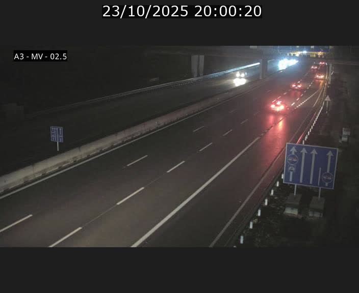 Webcam autoroute A3 au Luxembourg à proximité de la Croix de Gasperich. Vue orientée vers Luxembourg
