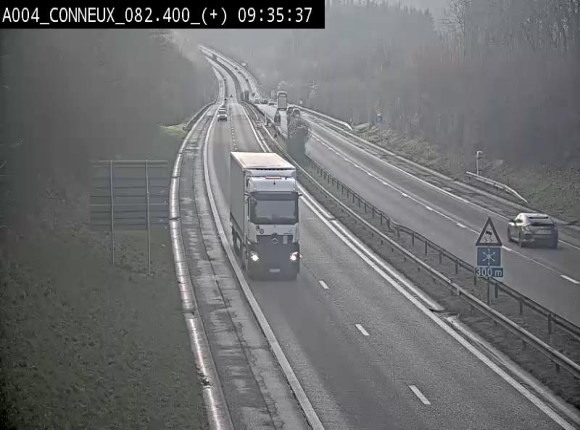 Webcam à hauteur de Conneux sur l'E411 en direction du sud de la Belgique