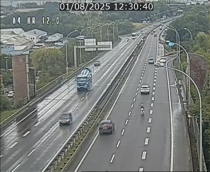 Traffic live webcam Luxembourg Jonction Foetz - A4 - BK 12.0 - direction Esch sur Alzette