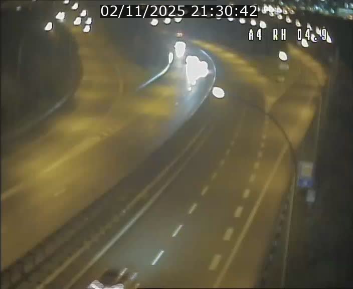 Traffic live webcam Luxembourg Leudelange - A4 - BK 4.9 - direction Luxembourg