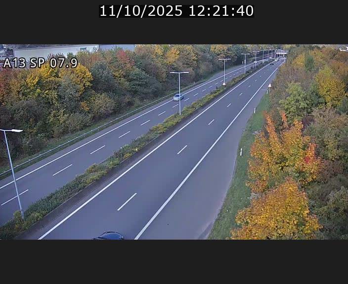 Traffic live webcam Luxembourg Jonction Lankelz - A13 direction Pétange - BK 7.9