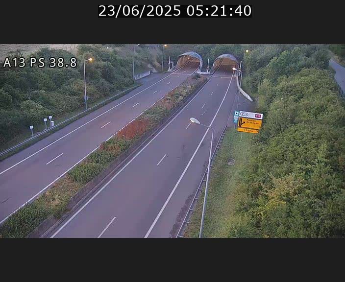 Webcam autoroute A13 à l'entrée ouest du tunnel Markusbierg à Schengen. Vue orientée vers Mondorf-les-Bains