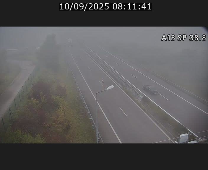 Webcam autoroute A13 à l'entrée ouest du tunnel Markusbierg à Schengen. Vue orientée vers le tunnel et l'Allemagne