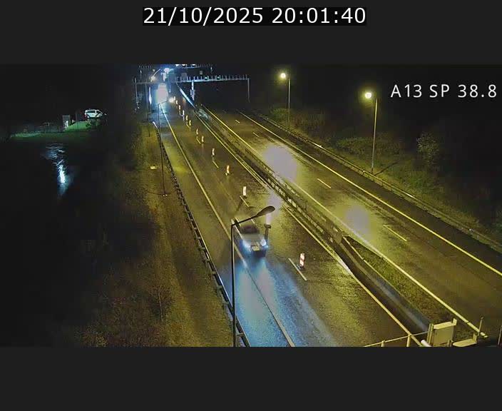Webcam autoroute A13 à l'entrée ouest du tunnel Markusbierg à Schengen. Vue orientée vers le tunnel et l'Allemagne