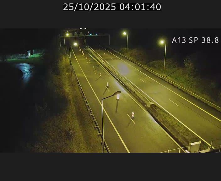 Webcam autoroute A13 à l'entrée ouest du tunnel Markusbierg à Schengen. Vue orientée vers le tunnel et l'Allemagne