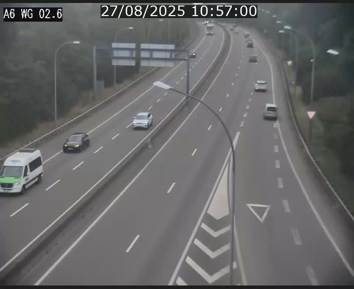 Traffic live webcam Luxembourg Croix de Cessange - A6 - BK 2.6 - direction France/Allemagne