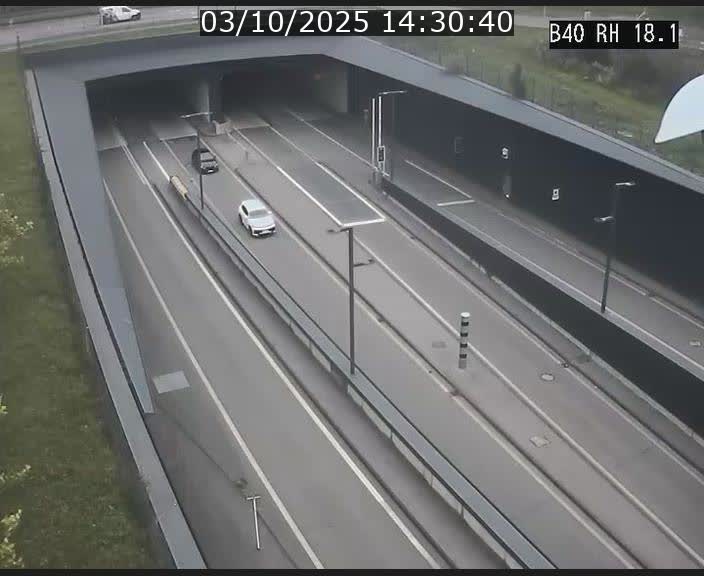 Webcam sur la route de contournement d'Esch-Belval avant le tunnel Central Gate au niveau de la porte de France et du radar fixe