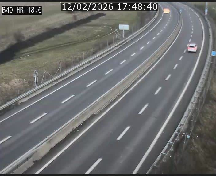 Webcam sur la route de liaison entre Micheville et Esch-Belval à la frontière entre le Luxembourg et la France. Vue orientée vers la Lorraine.