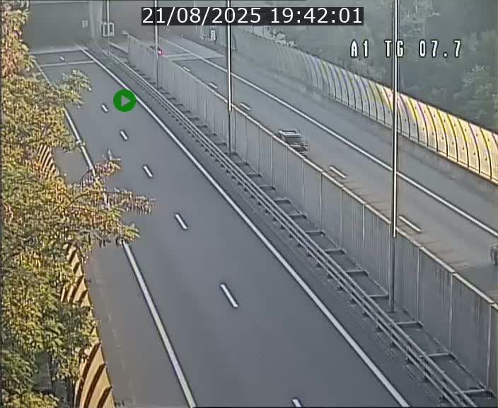 Traffic live webcam Luxembourg Kirchberg - A1 direction Luxembourg-ville - BK 7.7
