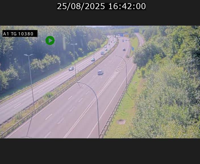 Traffic live webcam Luxembourg Senningerberg - A1 direction Luxembourg Kirchberg - BK 10.3