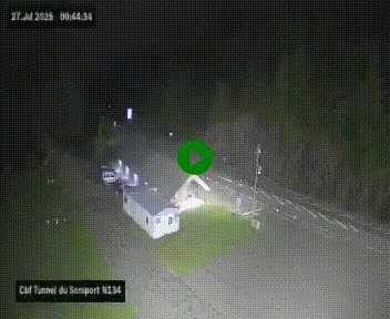 Webcam à l'entrée du tunnel du Somport, côté français, sur la N134, dans les Pyrénées, en direction de l'Espagne, à 1116 mètres d'altitude