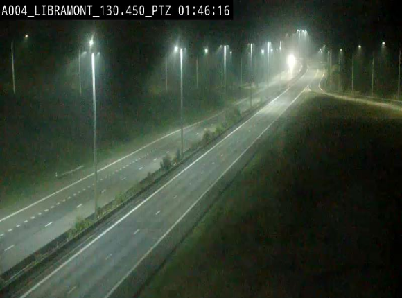 Webcam E411 à hauteur de la sortie 25 de Libramont menant vers Bouillon, Sedan et Reims via la N89. Vue orientée vers Bruxelles