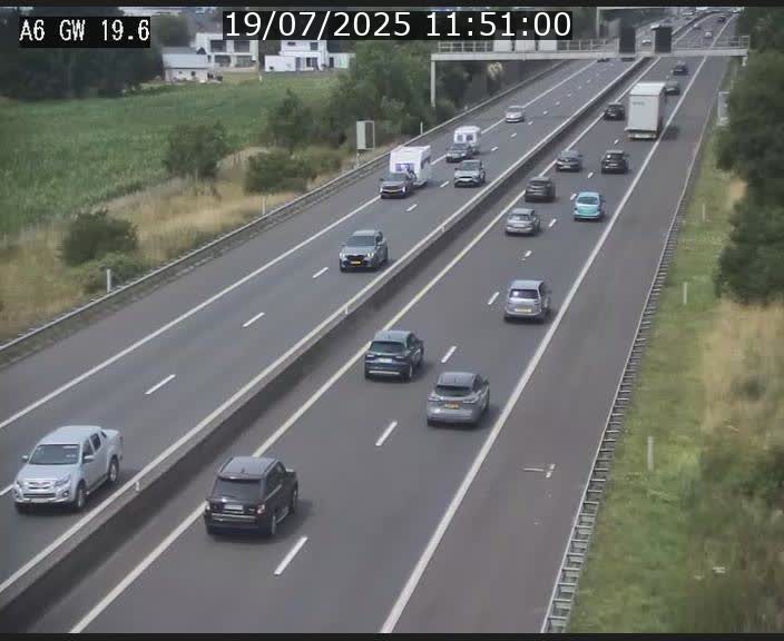 Traffic live webcam Luxembourg - Steinfort - A6 - BK 19.6 - direction Belgique