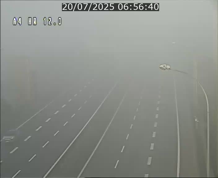 Traffic live webcam Luxembourg Jonction Foetz - A4 - BK 12.0 - direction Esch sur Alzette