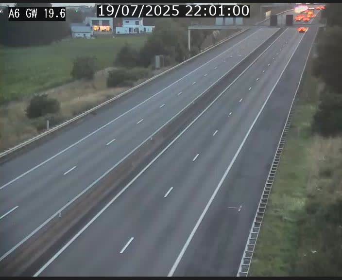 Traffic live webcam Luxembourg - Steinfort - A6 - BK 19.6 - direction Belgique