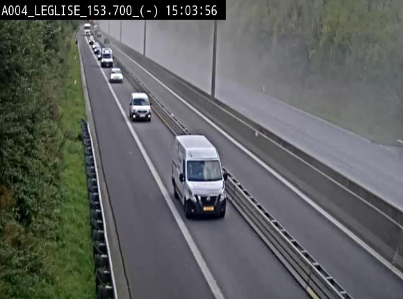 Webcam autoroute A4 (E411-E25) à Léglise, avant la jonction avec la N40. Vue orientée vers Bruxelles