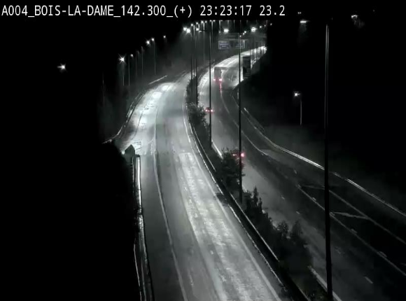 Webcam située entre la sortie 29 Neufchâteau et la jonction avec l'E25 en direction de Liège et Luxembourg