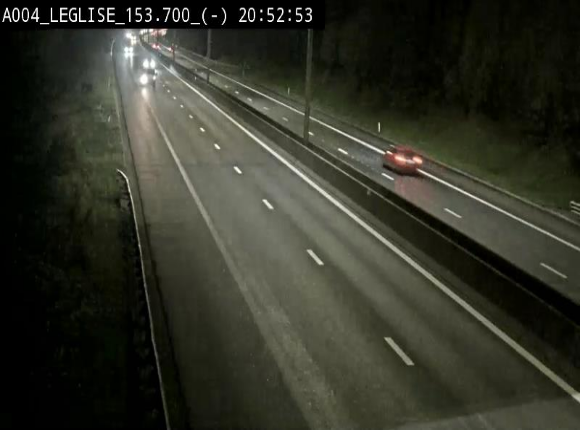 Webcam autoroute A4 (E411-E25) à Léglise, avant la jonction avec la N40. Vue orientée vers Bruxelles