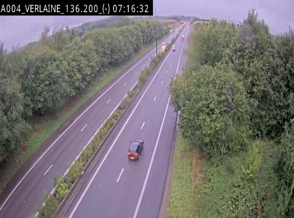 Webcam sur l'E411 à hauteur du pont surplombant la N40, à proximité de la sortie 26 Verlaine - Libramont-Chevigny. Vue orientée vers Namur