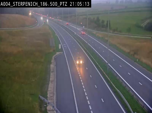 Webcam E411 à Sterpenich en Belgique près de la frontière du Luxembourg. Vue orientée vers Bruxelles