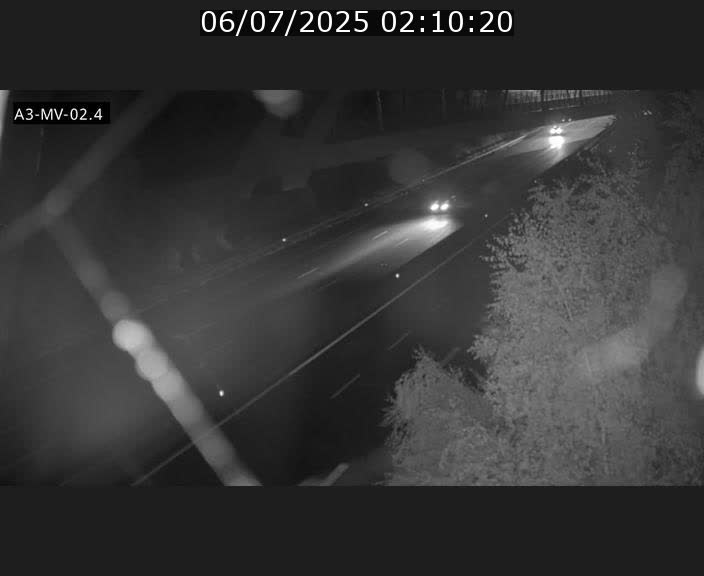 Webcam autoroute de la France (A3) au Luxembourg à Fentange, à proximité de la Croix de Gasperich. Vue orientée vers la Cloche d'Or