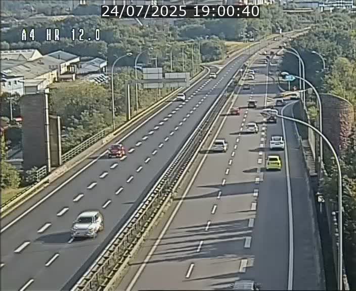 Traffic live webcam Luxembourg Jonction Foetz - A4 - BK 12.0 - direction Esch sur Alzette