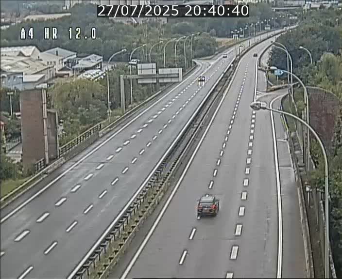 Traffic live webcam Luxembourg Jonction Foetz - A4 - BK 12.0 - direction Esch sur Alzette