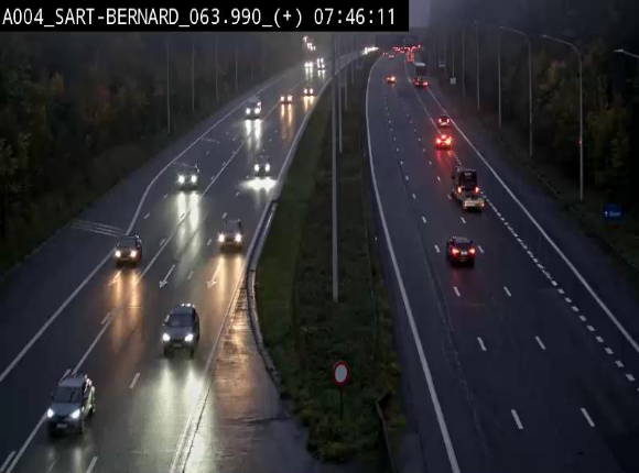 Webcam sur l'E411 à hauteur de la jonction avec la N4 à la sortie de Namur. Vue orientée vers Luxembourg
